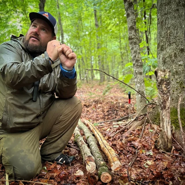 This past week, our good friend Caleb of @canadian.bushcraft.official spent some time with @hockingcollege and our team @haliburton_forest talking native plants, and fungus, and their medicinal values, traditional uses, and so much more! 

He also spent a day instructing our Outdoor Education team on enhancing our shelter building programming in true bushcraft fashion for groups.

Chi-Miigwech Caleb, as always, our team and the Hocking College crew are grateful, and their minds are expanded from your engaging facilitation, enthralling stories, and kind and supportive demeanor.

#Bushcraft #nativeplants #shelterbuilding